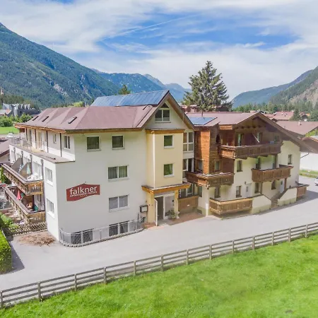 Falkner-13 By Interhome