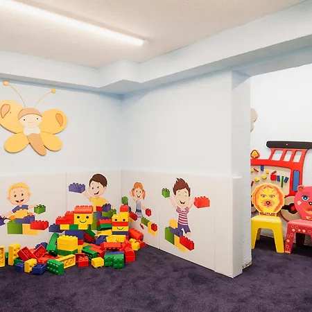 Falkner-13 By Interhome *