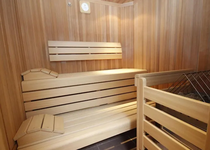 Falkner-13 By Interhome