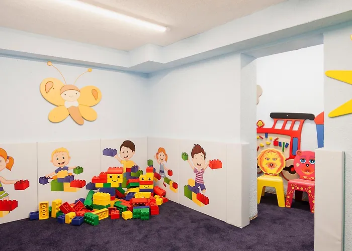 Falkner-13 By Interhome *